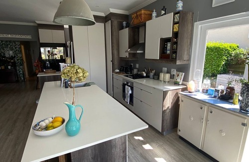 Hartbeespoort House | Lovely family home in Pecanwood Golf Estate