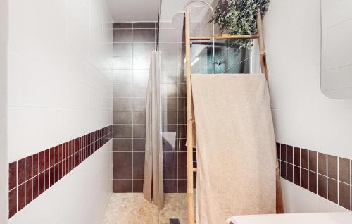 Saint-Georges-de-Didonne House | Lovely Home In Saint-Georges-De-Didon