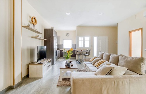 Castillo del Romeral House | Lovely home in Castillo del Romeral
