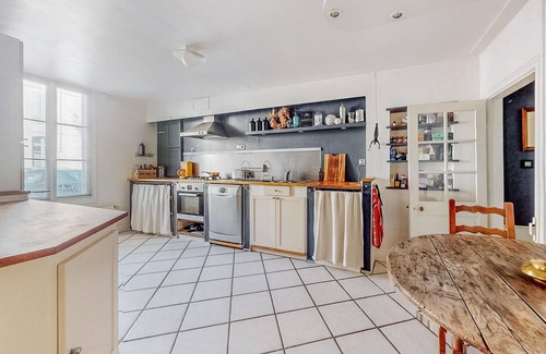 Villeneuve-sur-Yonne House | Lovely home in Villeneuve-sur-Yonne