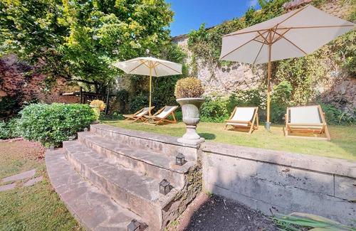 Villeneuve-sur-Yonne House | Lovely home in Villeneuve-sur-Yonne