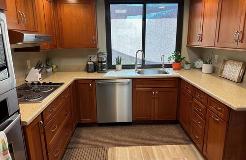 Camelback Mountain View Estates Villa | Lovely Home 2 BR/2BA Scottsdale, 3 heated Pools & Hot Tubs, EV charging