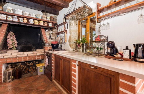 Banjol House | Lovely home in Banjol with sauna