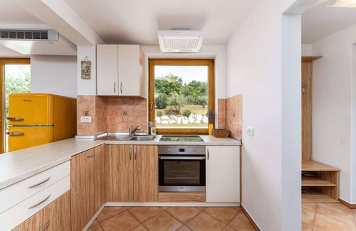 Buzet House | Lovely home in Buzet with sauna