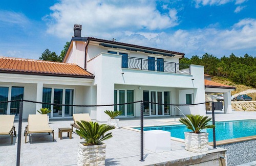 Korelici House | Lovely home in Draguc