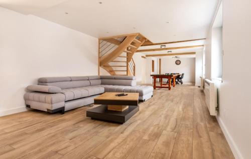 Ledinghem House | Lovely Home In Ledinghem With Wifi