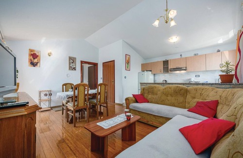 Sveta Nedelja House | Lovely home in Nedescina with kitchen