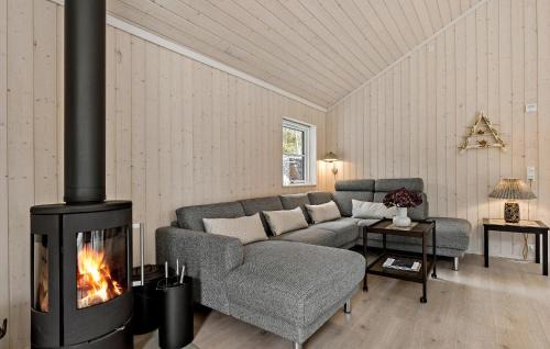 Dueodde House | Lovely Home In Nexø With Sauna
