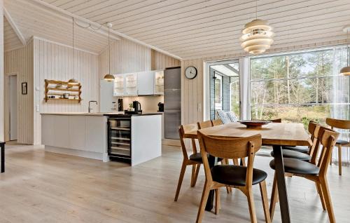 Dueodde House | Lovely Home In Nexø With Sauna