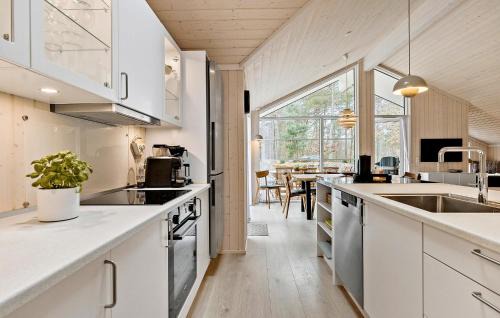 Dueodde House | Lovely Home In Nexø With Sauna
