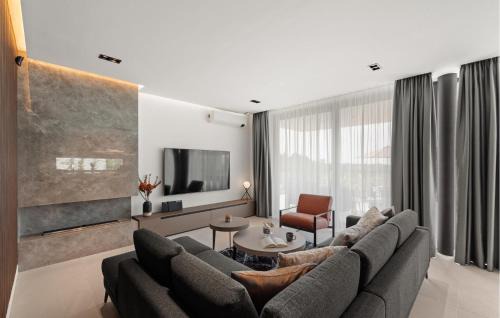 Kukci House | Lovely Home In Porec With Sauna