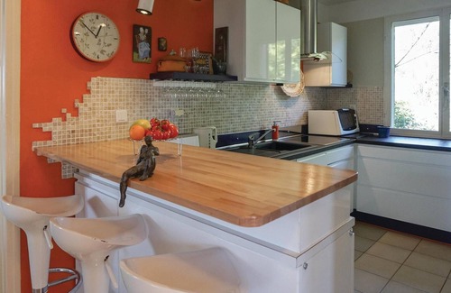 Cebazan House | Lovely home in Puisserguier with WiFi