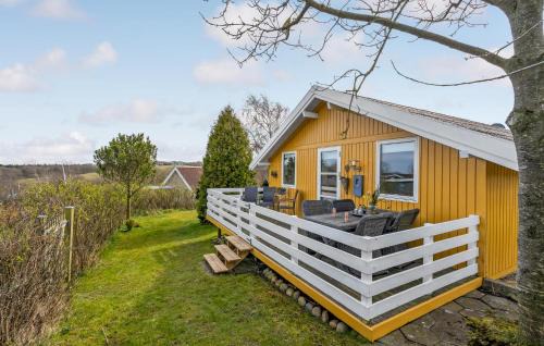 Floutrup House | Lovely Home In Roslev With Kitchen