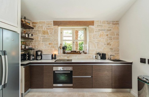 Stifanici House | Lovely home in Stifanici with WiFi