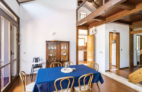 Broce House | Lovely home in Ston with WiFi