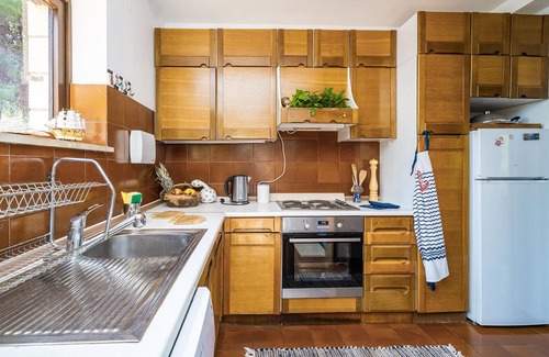 Broce House | Lovely home in Ston with WiFi