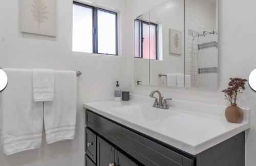 Park Mesa Heights Condo | Lovely home located in View Park, CA