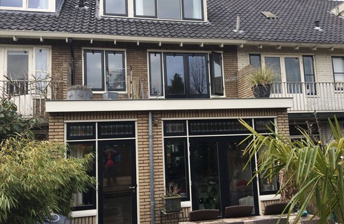 Haarlem House | Lovely house near beach, city and train station.