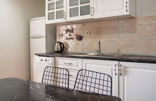 Konak House | Lovely House with Sea View and Backyard