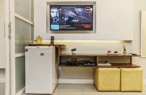 Copacabana Apartment | Lovely in Copacabana | Near the beach | MVC205