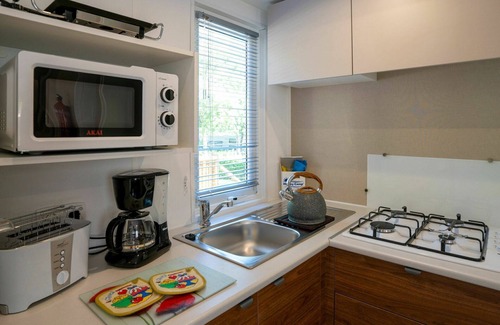 Cisano House | Lovely apartment in villa for 6 people with WIFI, pool, A/C and terrace