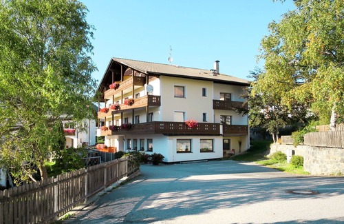 St. Valentin auf der Haide Apartment | Lovely apartment for 6 guests with WIFI, TV, balcony and pets allowed