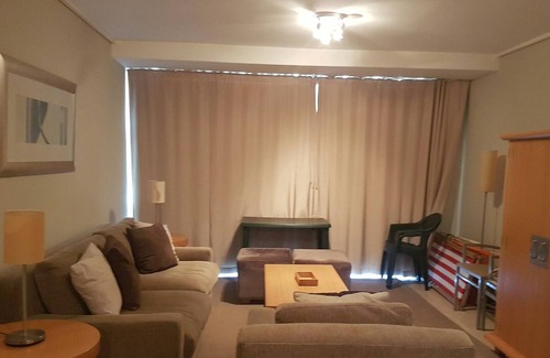 Lagoon Beach Apartment | Lovely Lagoon Beach Holiday Apartment (JB)