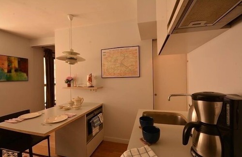 Champs-Elysees Apartment | Lovely Modern Apartment - Walk to Champs Elysées - Best Area!