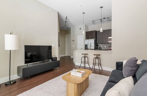 Mueller Apartment | Lovely Mueller 1BR w/Pool, W/D & Gym, nr park, by Blueground