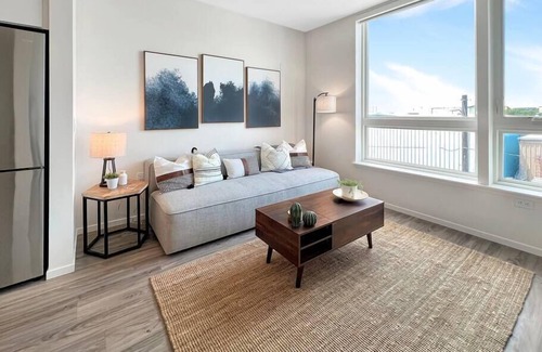 Clawson Apartment | Lovely Open One-Bedroom in West Oakland