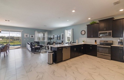 Davenport Condo | Lovely Pool Home with Spa and Game Room