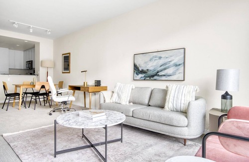 Santa Clara Apartment | Lovely Santa Clara 1BR w/Lounge, W/D & Gym, walk to Shops, by Blueground