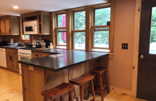 East Calais Cabin | Lovely secluded cabin on VAST trail. Drive to Stowe, Smuggs, Jay Peak & others