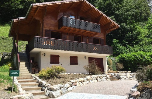 Saint-Jean-dʼAulps Ski Chalet | Lovely South facing chalet , pretty hamlet of Bas ThexnSt Jean D'Aulps 74430