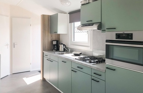 Julianadorp aan zee House | Lovely (sta)caravan in Julianadorp