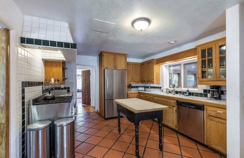 Guerneville House | Lovely Tudor Home w/Pool & Spa Near Russian River