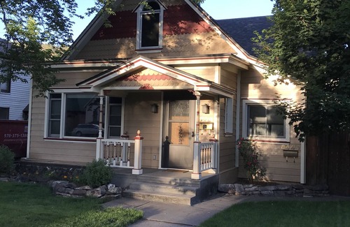 Historic Downtown Durango Apartment | Lovely updated apartment in historic district adjacent to downtown