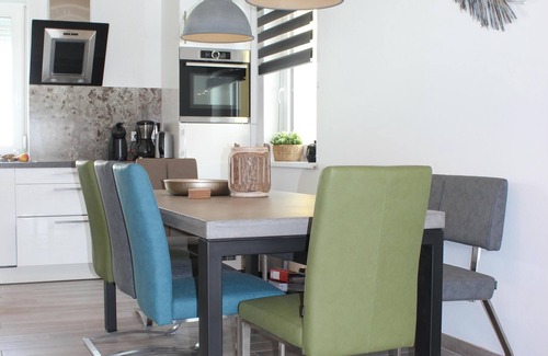 Arnoldstein House | Lovely vacation home 150 meters from slopes + table tennis table.