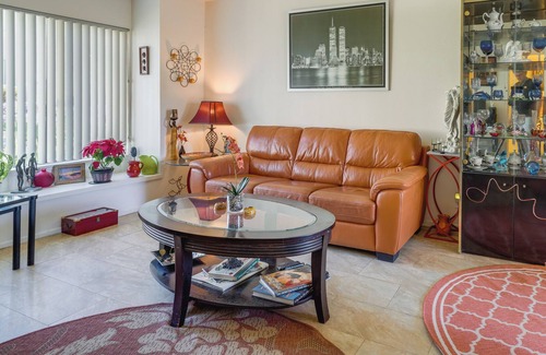 Ventura House | Lovely Ventura Home: Prime Location & Pool Access!
