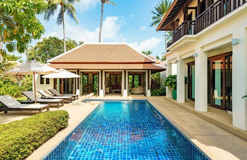 Bophut Villa | Lovely Villa Plumeria with private pool, huge garden and beach access