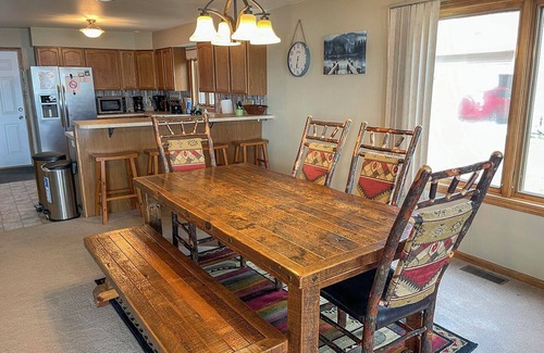 Tomahawk House | Lower 105 Hickey Ave Lake Mohawksin Lodge