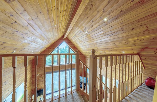 Menai Bridge Ski Chalet | Lower Lake Boathouse