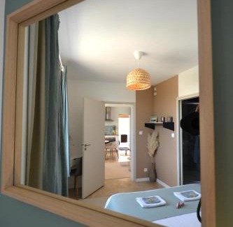 La Richardais Apartment | LR1 - Vue mer & Plage à pied - Ressourçant & paisible