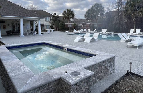 Highlands - Perkins House | LSU Townhome in Baton Rouge - 2.5 miles to campus and LSU sports complex!