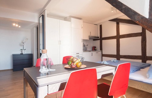 Lucerne Apartment | LU Mars IVb - Chapel Bridge HITrental Apartment