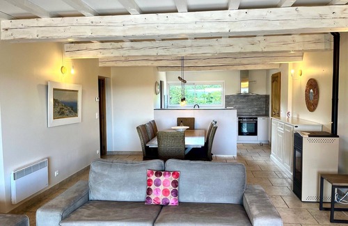 Forcalquier Villa | Luberon, villa with private pool near Forcalquier.