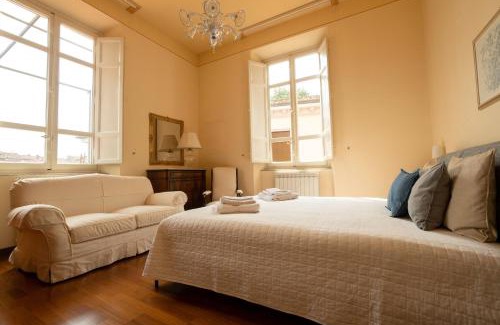 Lucca Historical Center Apartment | Lucca Storica parcheggio incluso