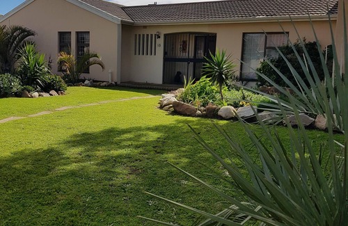 Die Bos House | Lucia`s-Self Catering Strand Western Cape