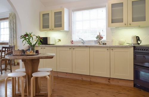 St. Andrews Cottage | Lucklaw Steading Cottage