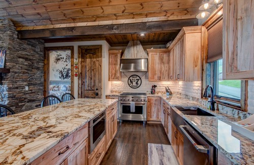 Banner Elk House | Lucky 7 at Eagles Nest - long range views, large deck, fire pit, walk to tennis